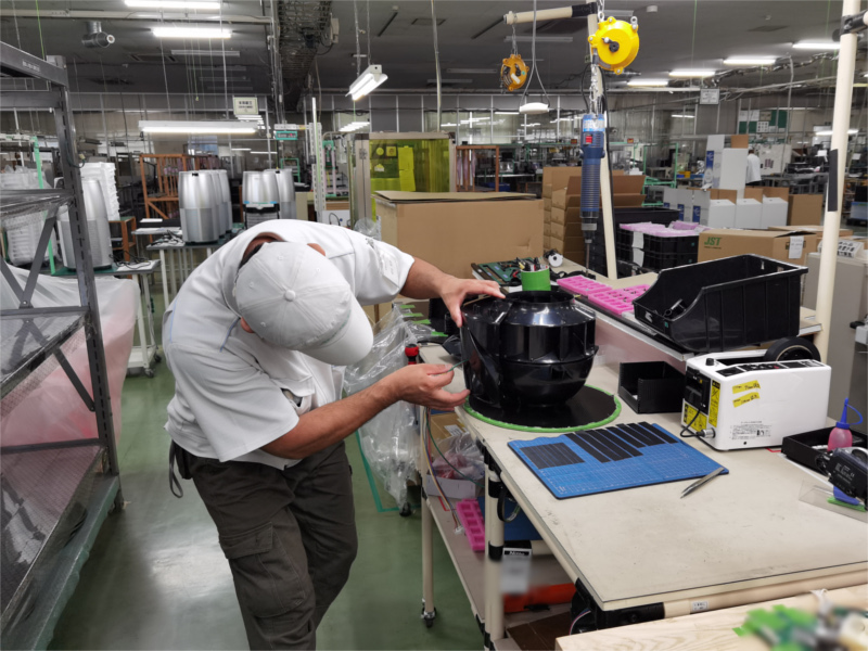 アンデス電気　空気清浄機バイオミクロンサークルシリーズ　製造工場レポート　ファンモーター組み立て