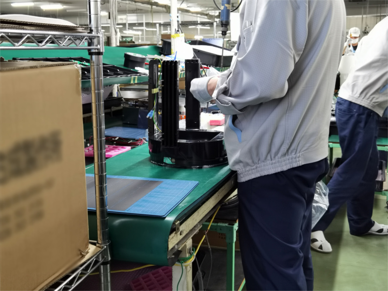 アンデス電気　空気清浄機バイオミクロンサークルシリーズ　製造工場レポート　支柱パーツ取付け